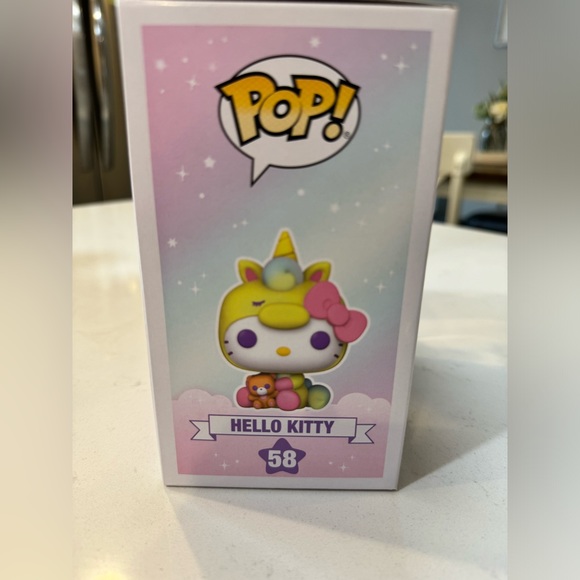 Hello Kitty Funko🩷 - Picture 4 of 5